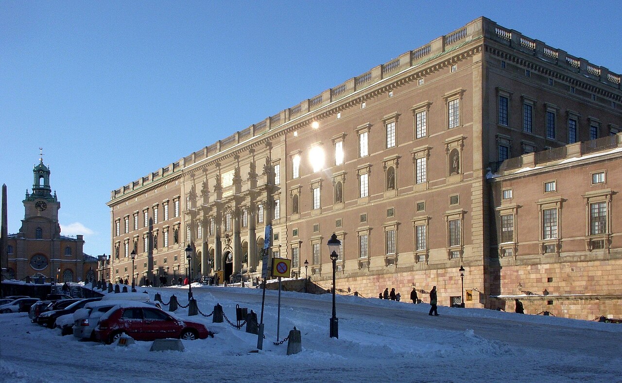 Stockholms_slott_sydfasad_2011.jpg