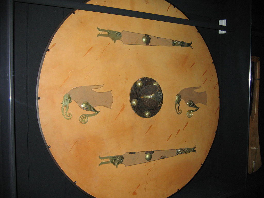 Swedish_shield_from_Vendel_(946).jpg