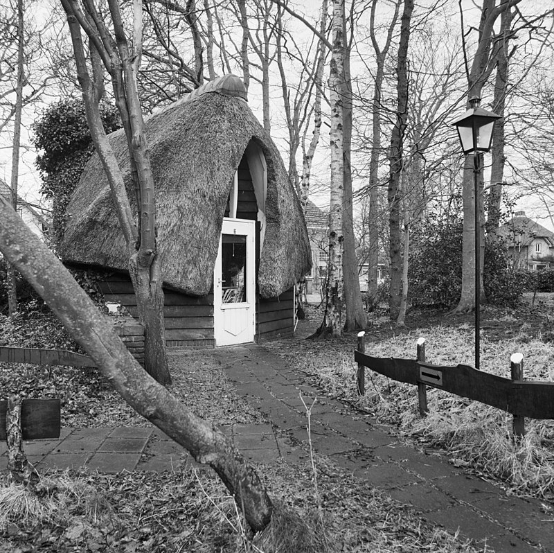 Tuinhuisje,_Meerwijklaan_1_-_Bergen_-_20031353_-_RCE.jpg