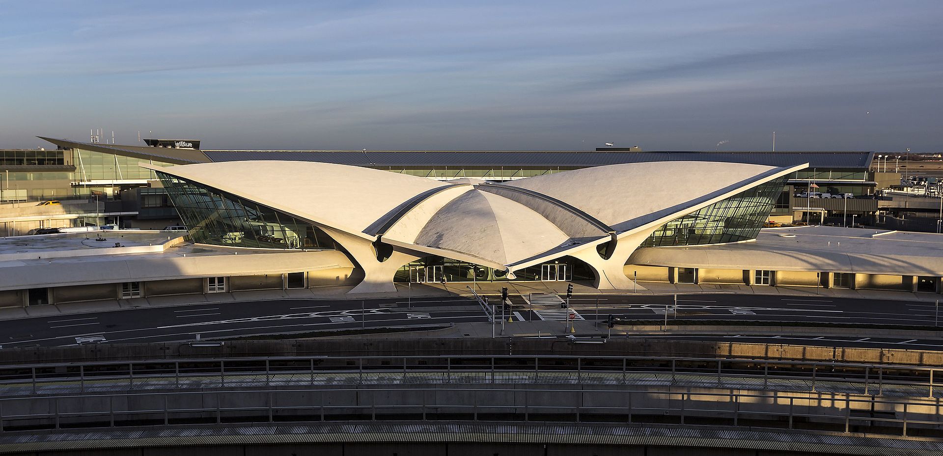TWA_Flight_Center_2015_NY1.jpg