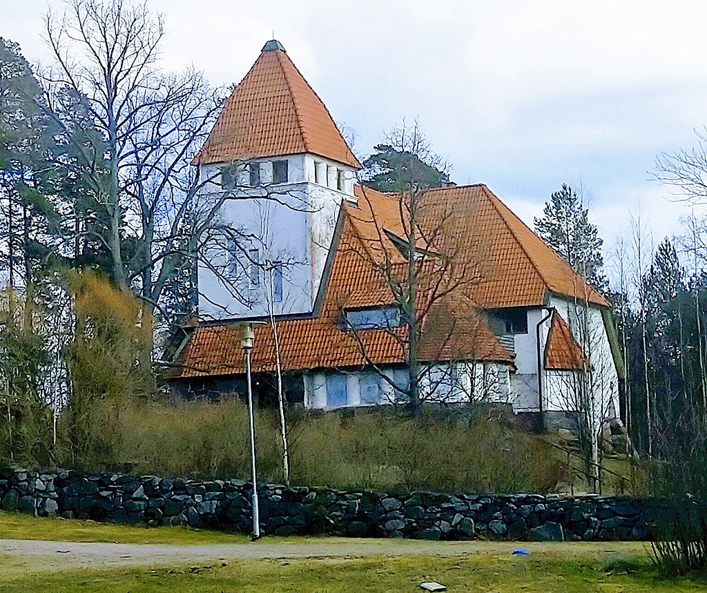 Villa_Miniato_(Soukka,_Espoo)_02.jpg