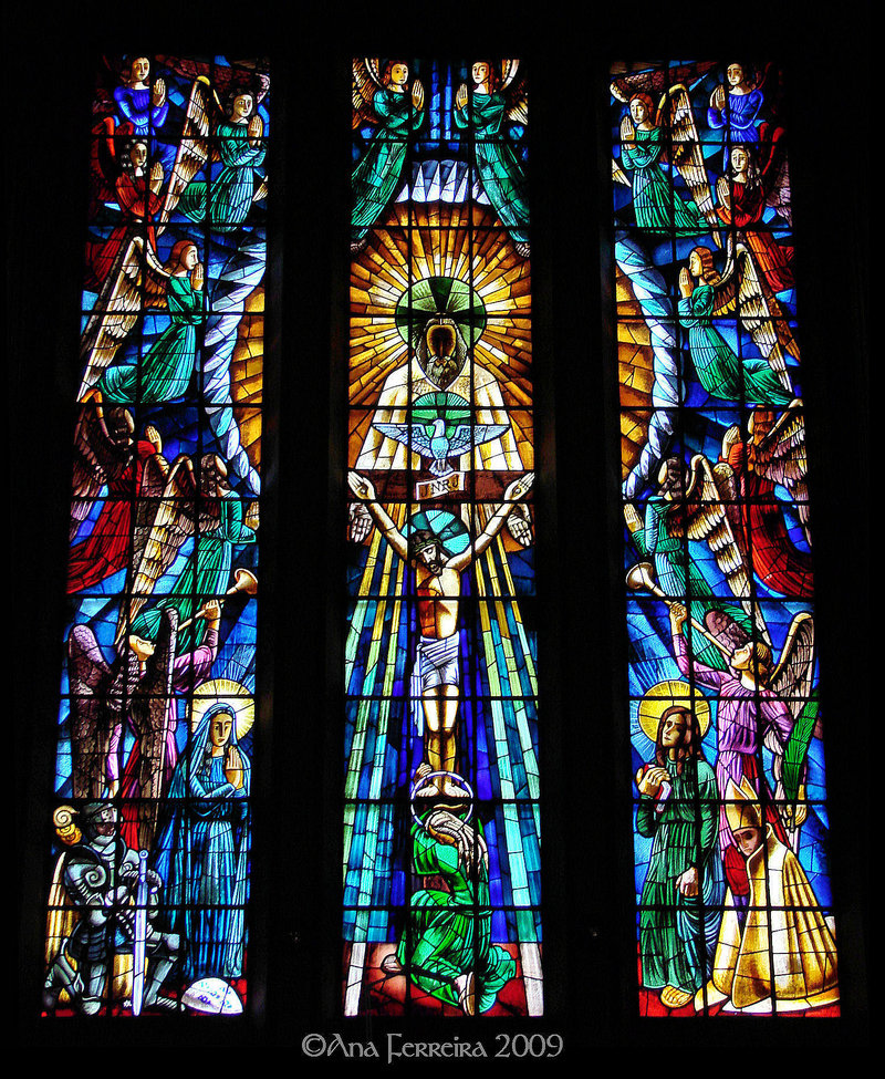 Vitral_de_Almada_Negreiros_II_by_Histeroneurastenia.jpg