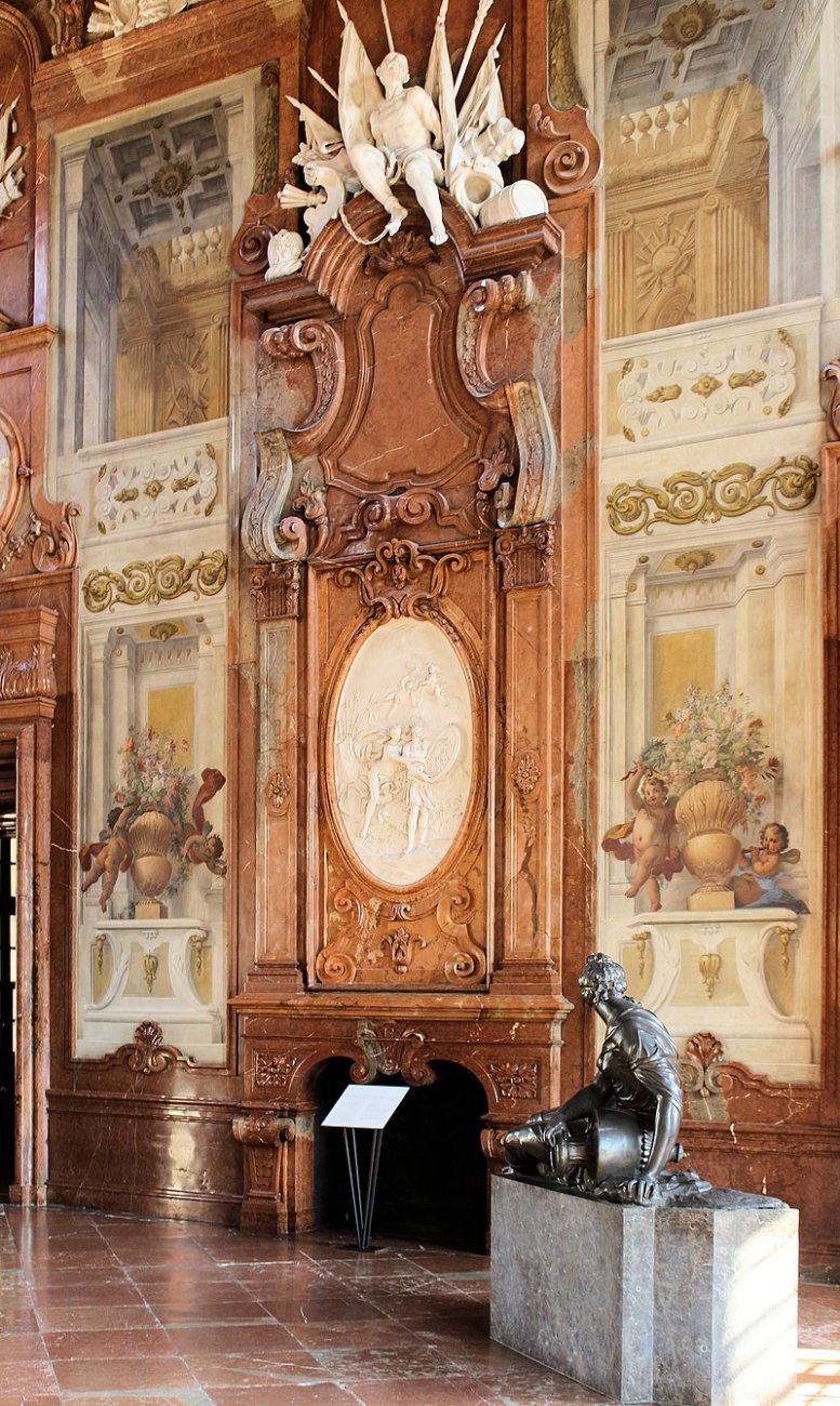 Wien-Landstraße,_Unteres_Belvedere,_Prunkraum-3.JPG