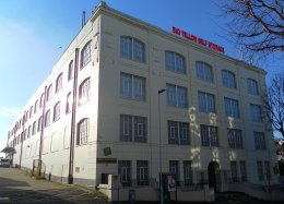 18 1024px-Big_Yellow_Self_Storage_(former_Diamond_Factory).jpg
