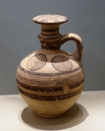 800px-Jug,_Cypriot,_Cypro-Geometric_II-III,_c._950-750_BC,_t.jpg