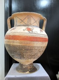 Salamis_Saint_Barnabas_museum_pottery_01.jpg