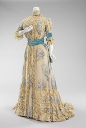 800px-Afternoon_dress_MET_1990.28a-b_threequarter_front_CP4.jpg